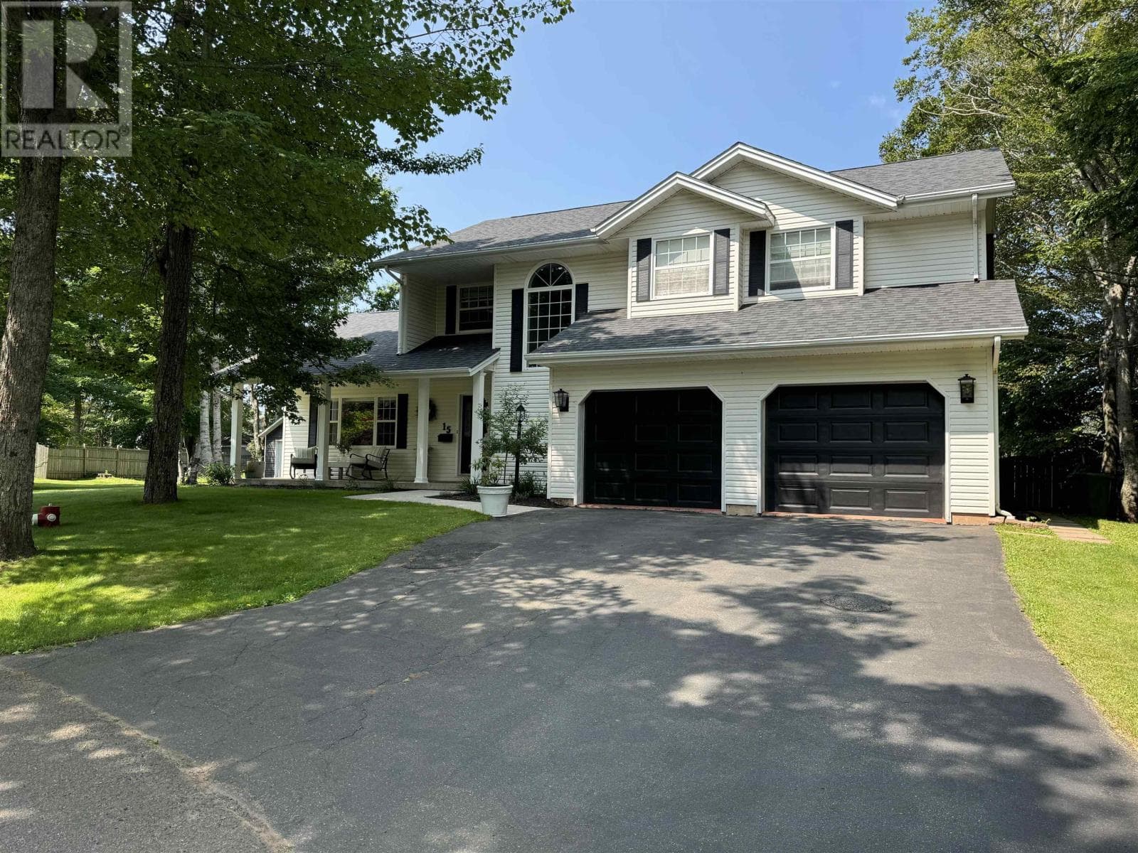 15 HARRIS Court