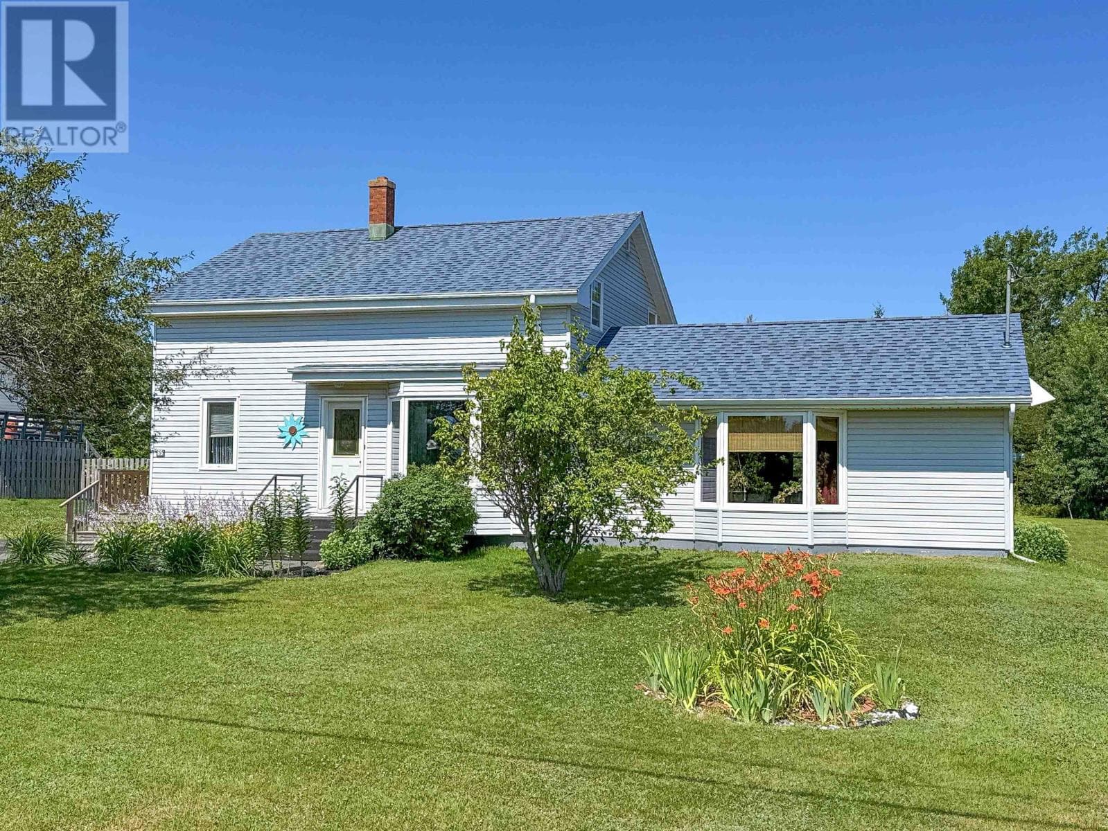 65 Gulf View Crescent