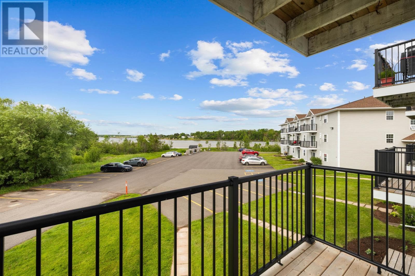 22 Waterview Heights