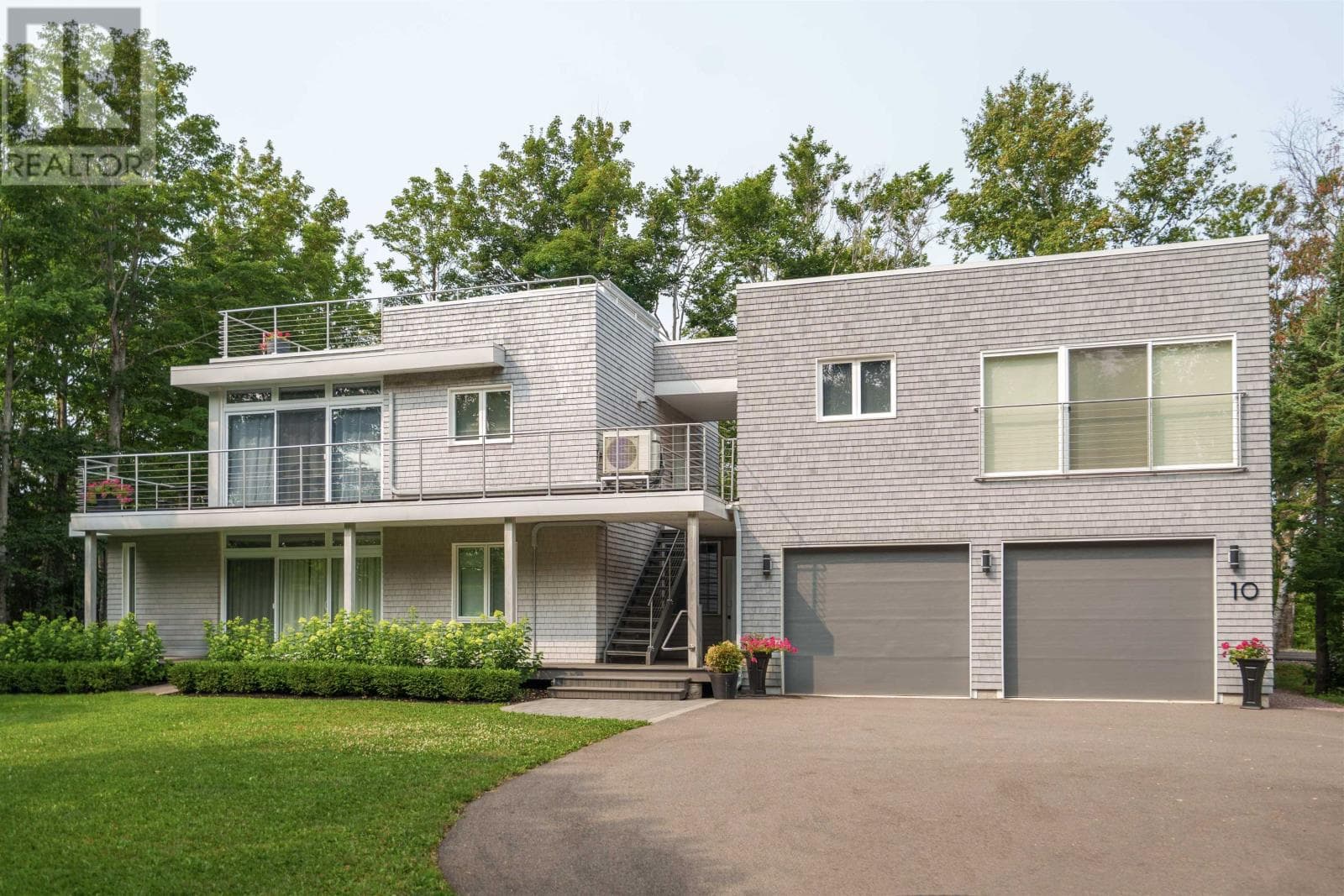 10 Lupin Lane