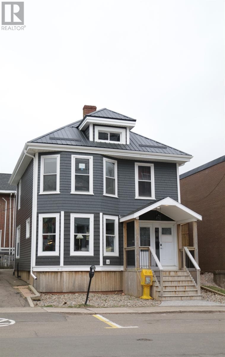 76 Kent Street