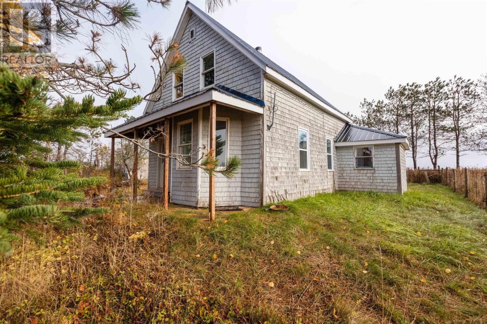 842 Strathcona Road