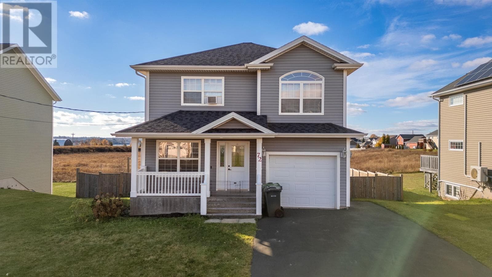 72 MUTCH Crescent