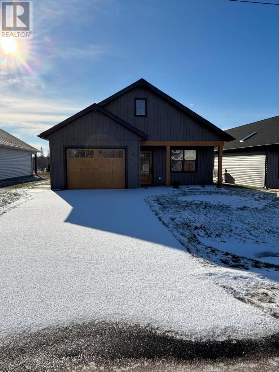 32 Reddin Heights