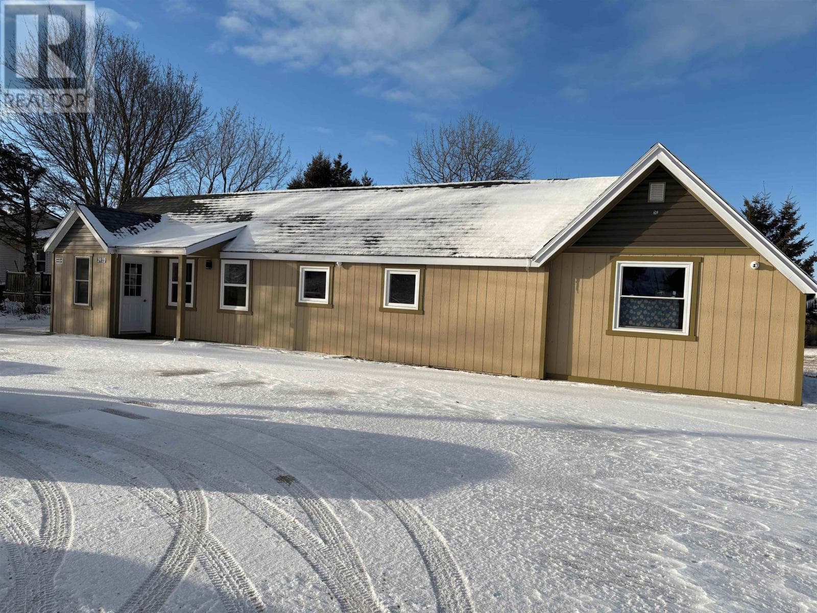 3933 Fort Augustus Road