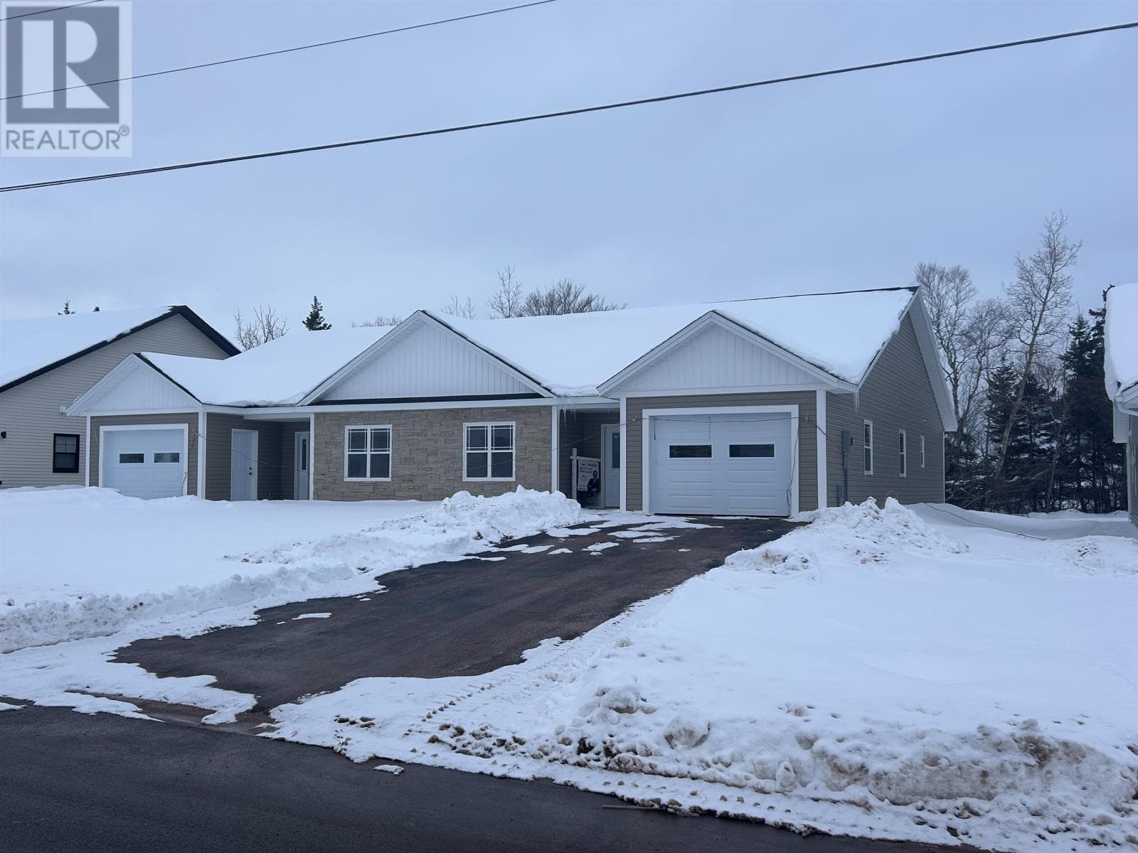 33 Fairdale Drive