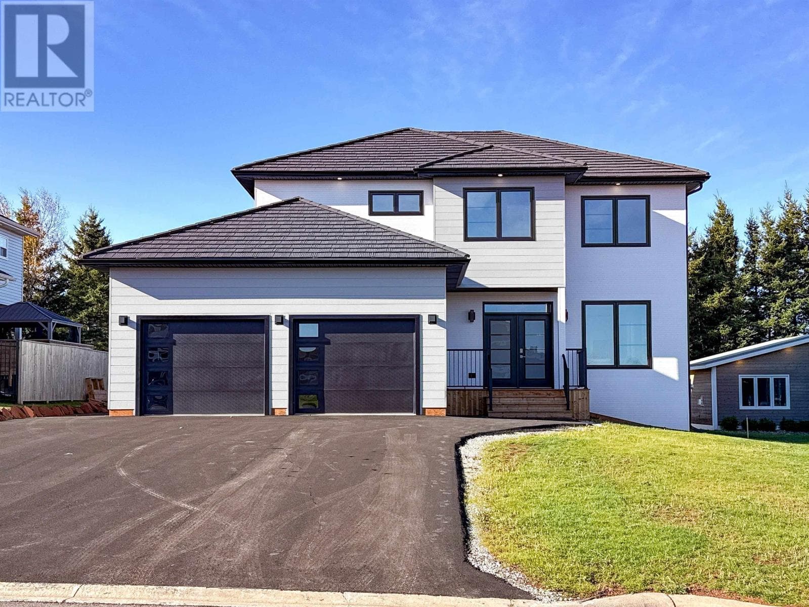 7 Maple Leaf Row