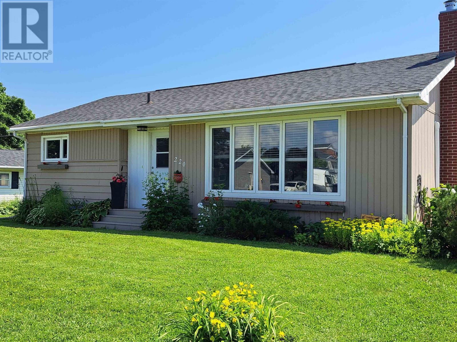 220 Clark