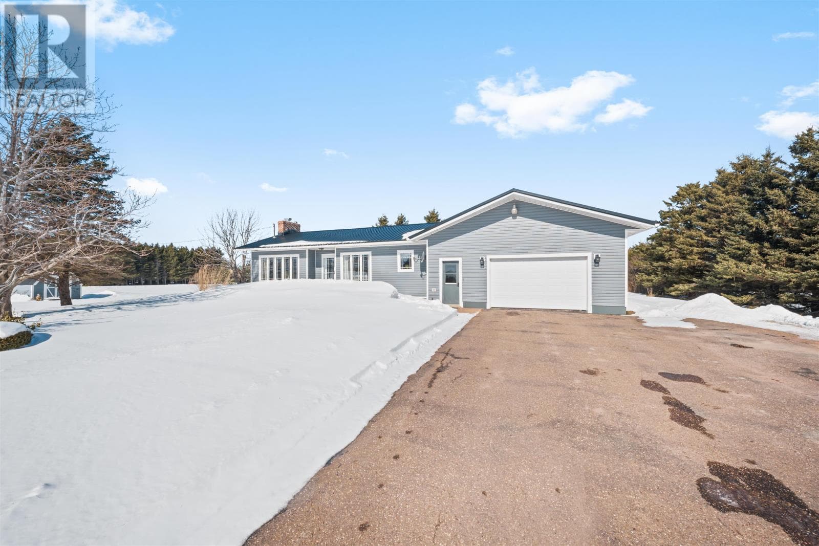 990 Hackmatack Road