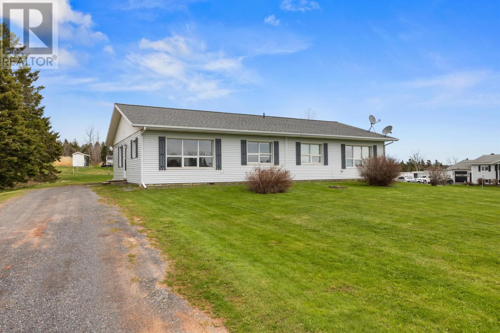 7 BAYVIEW Crescent