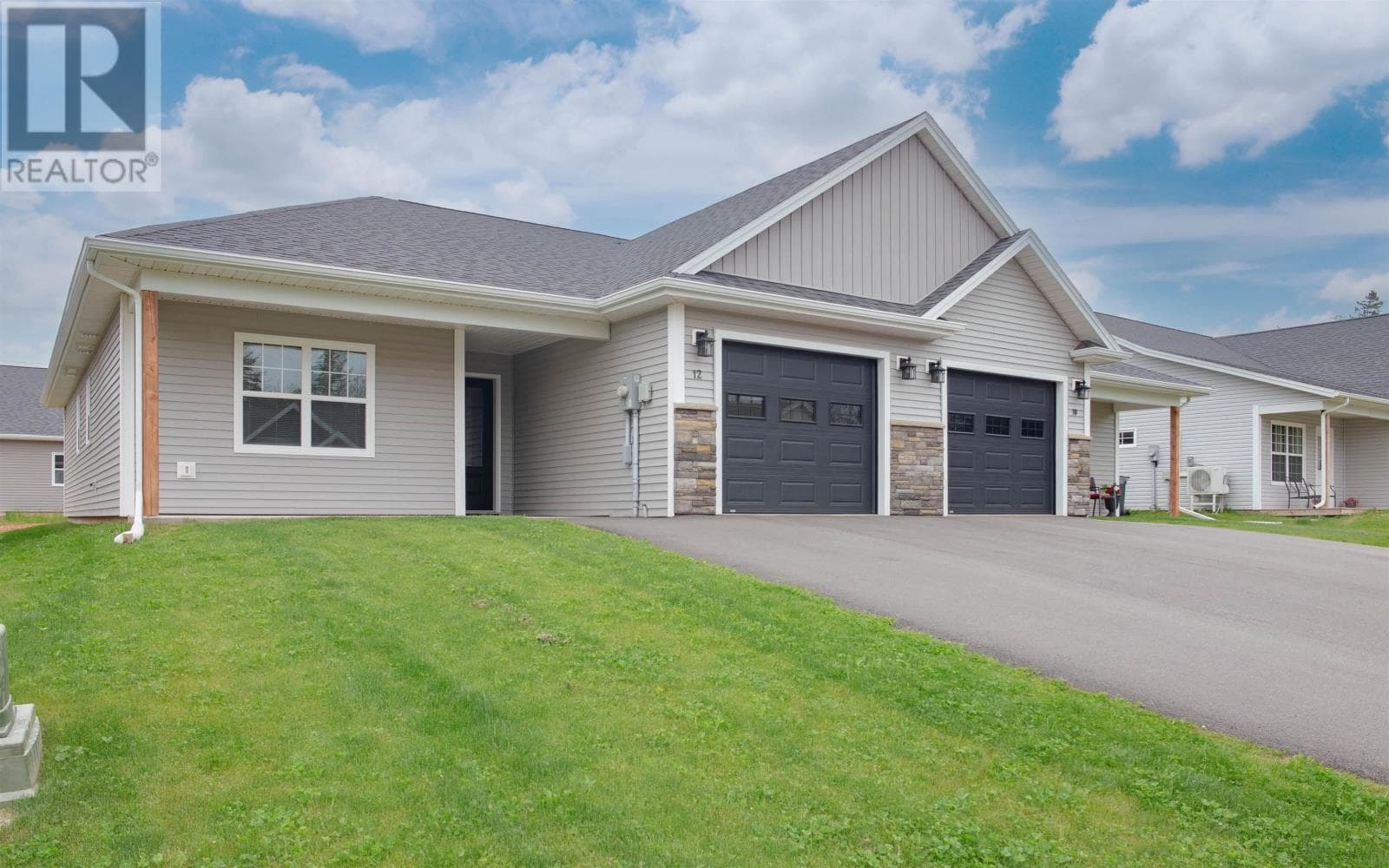 12 Essex Drive