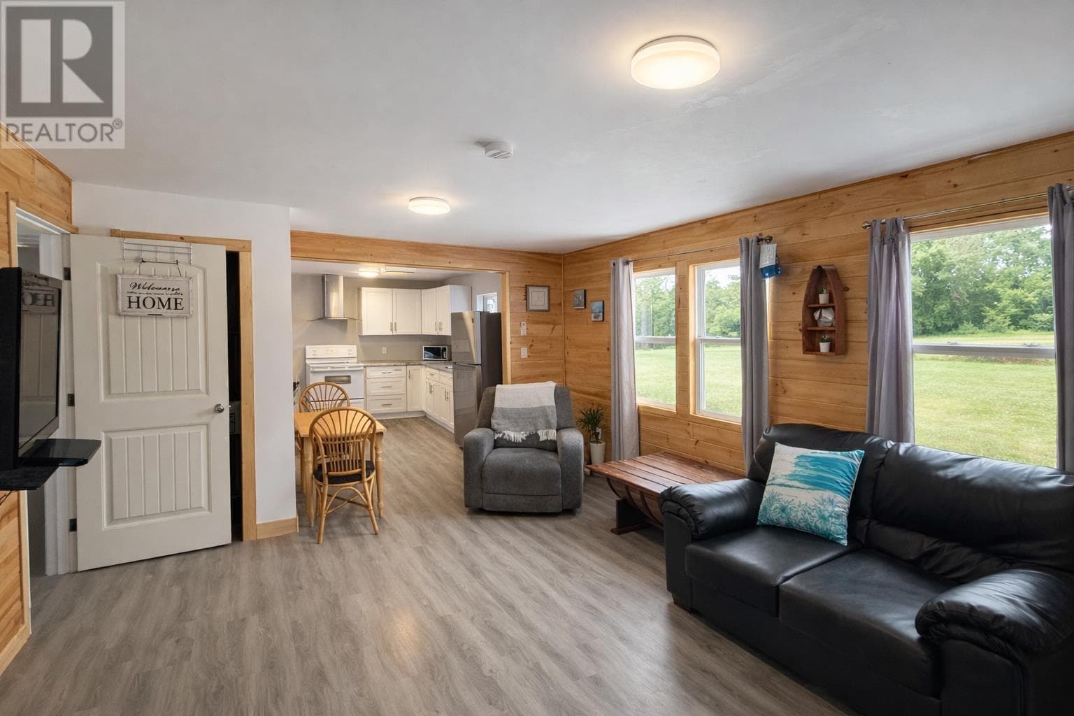 1025 BEAR RIVER Road