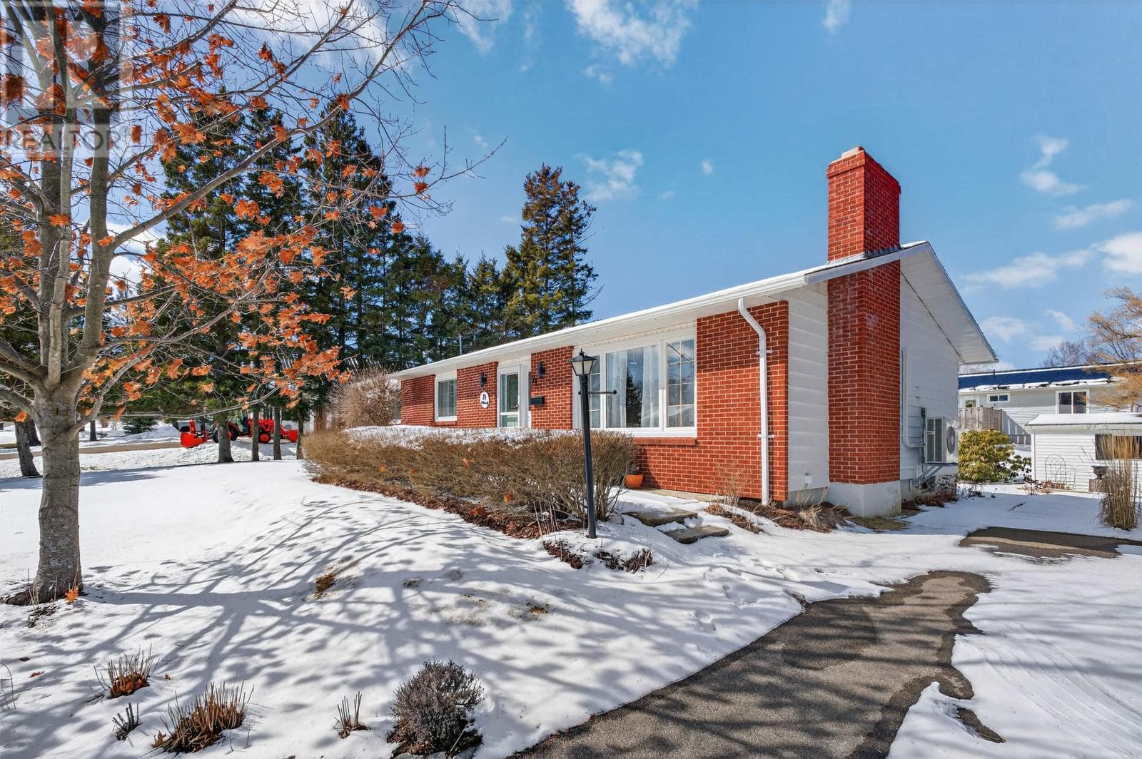 21 Cottonwood Drive