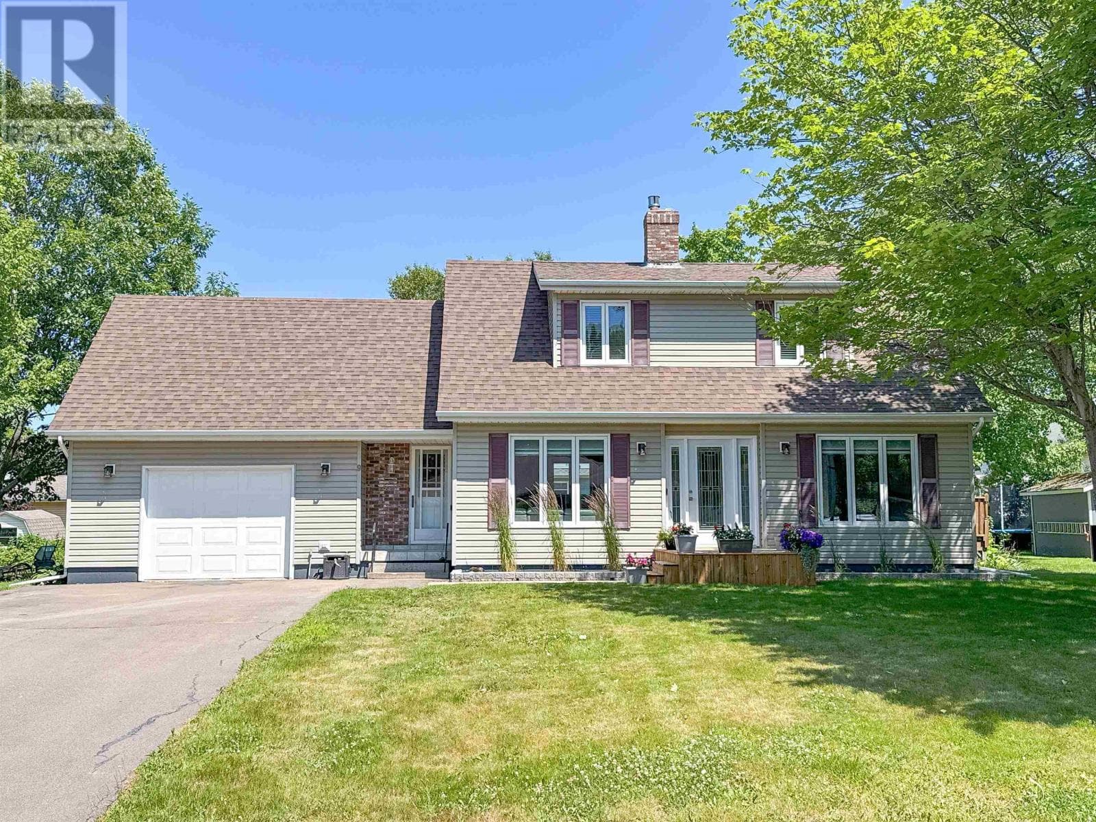 9 Nottingham Avenue
