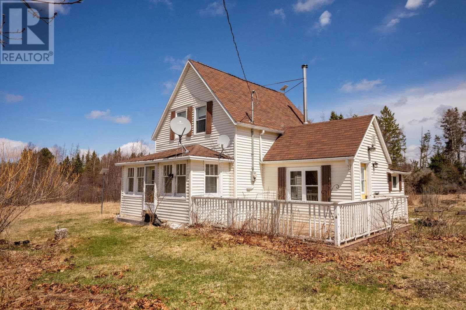 906 COUNTY LINE Road