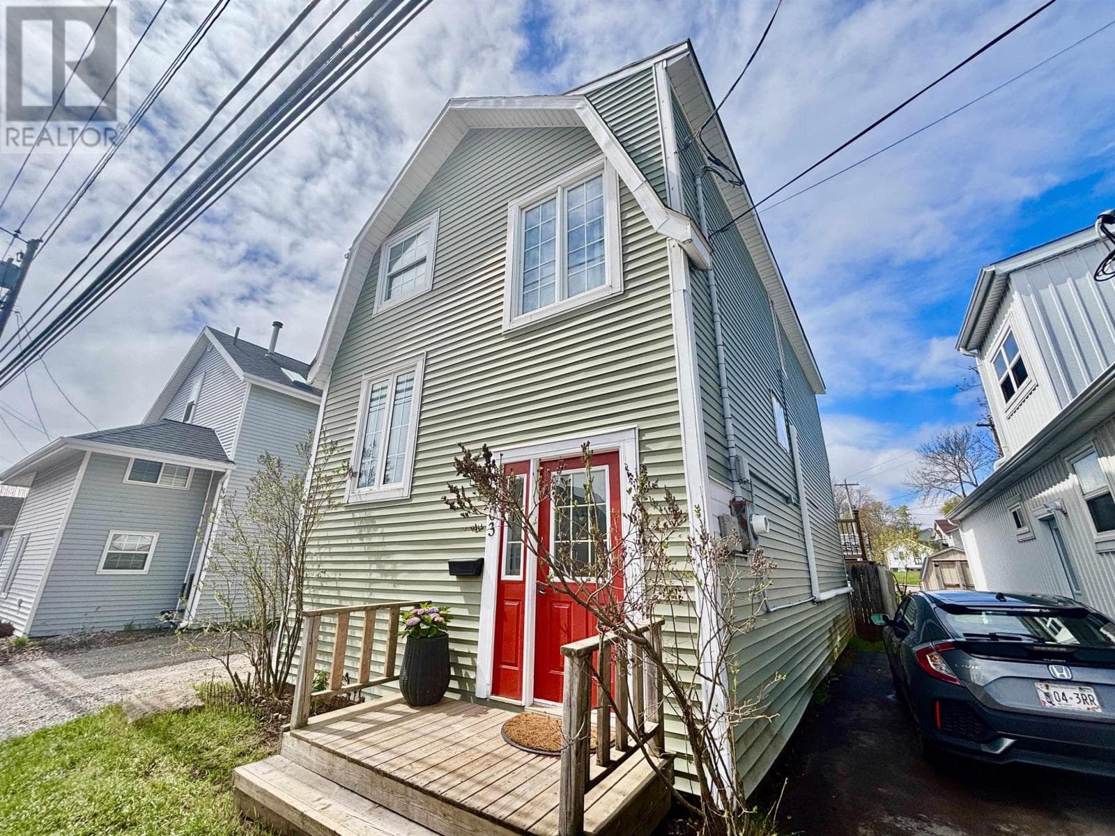 403 Queen Street