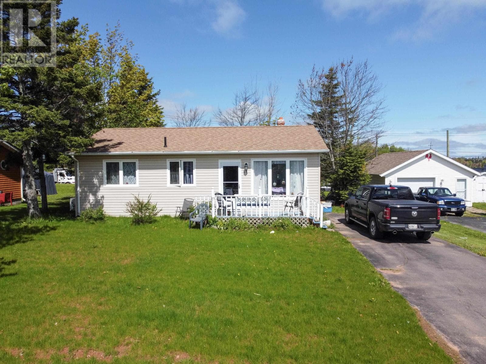 23 Westcomb Crescent