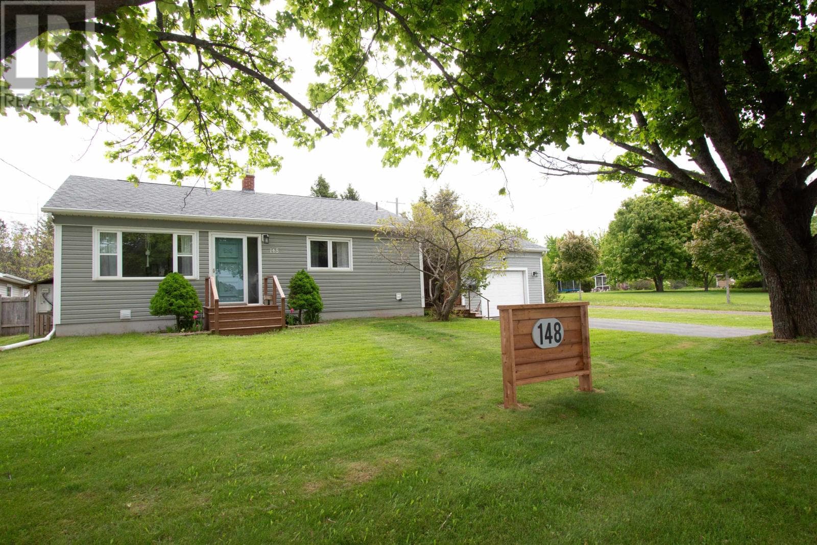 148 South Drive