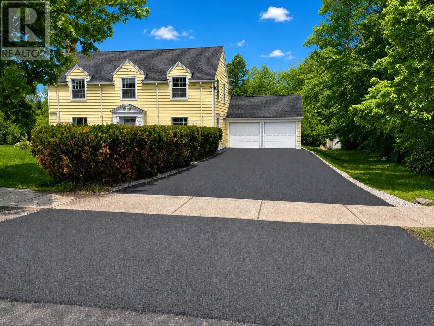 239 North River Road
