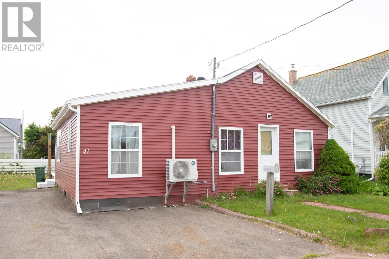 41 St. Lawrence Street