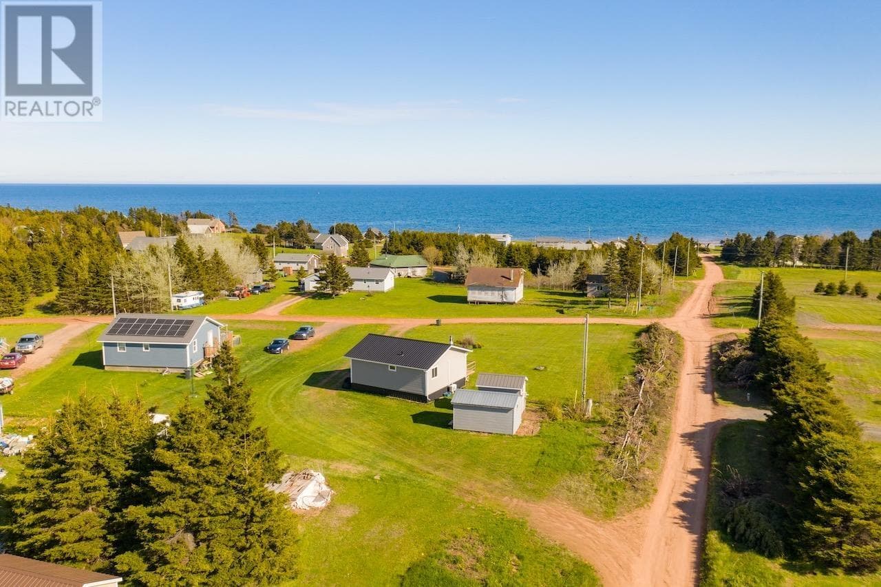 9 BEACHVIEW Crescent