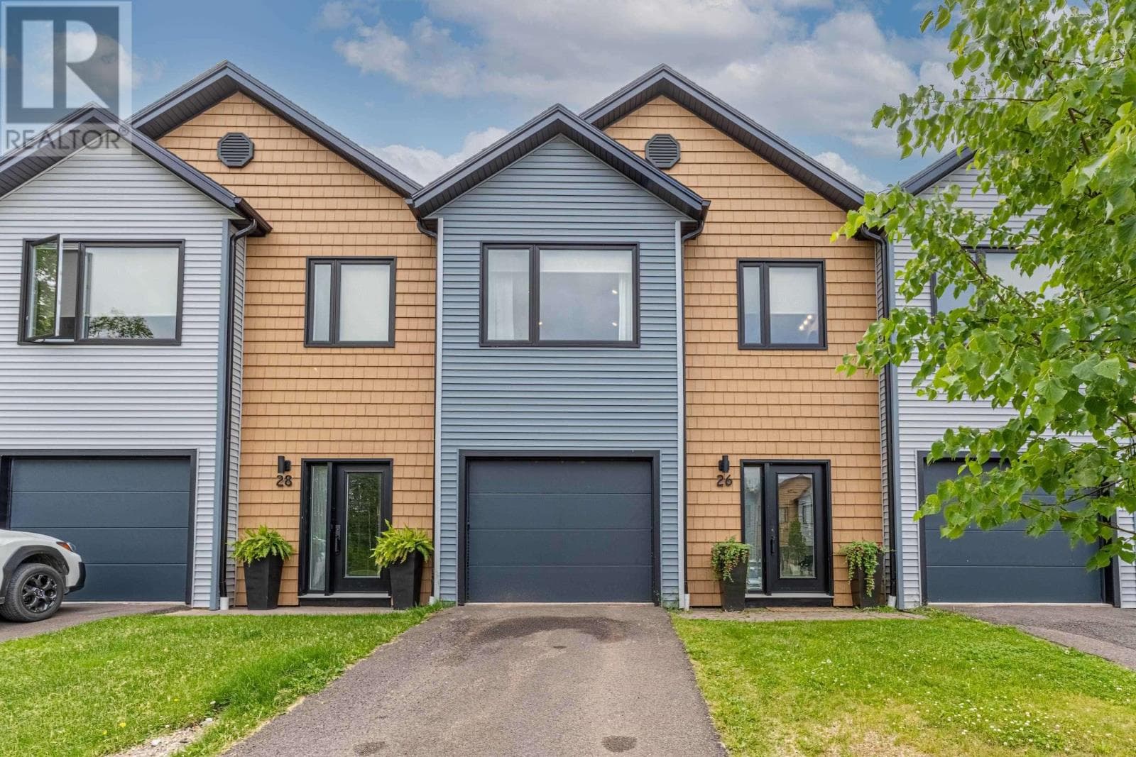 26 DR. JOHN KNOX Way