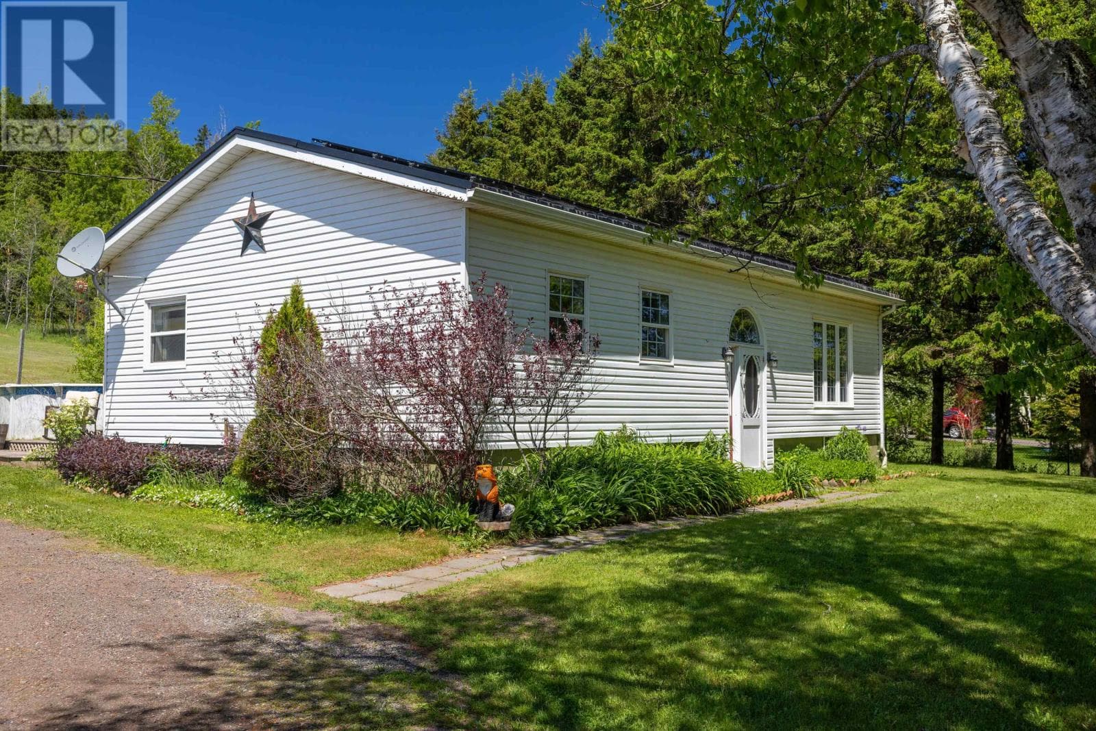 625 Rattenbury Road - RTE 254