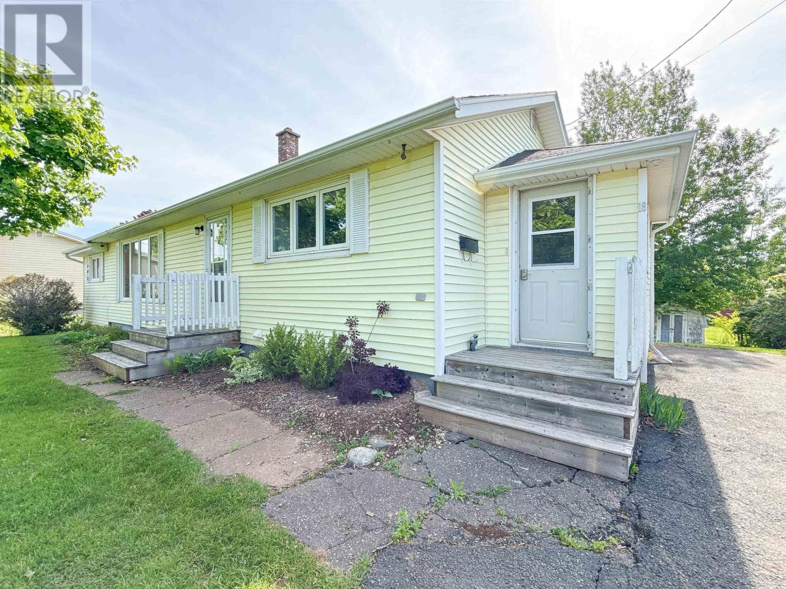 18 Laurie Drive