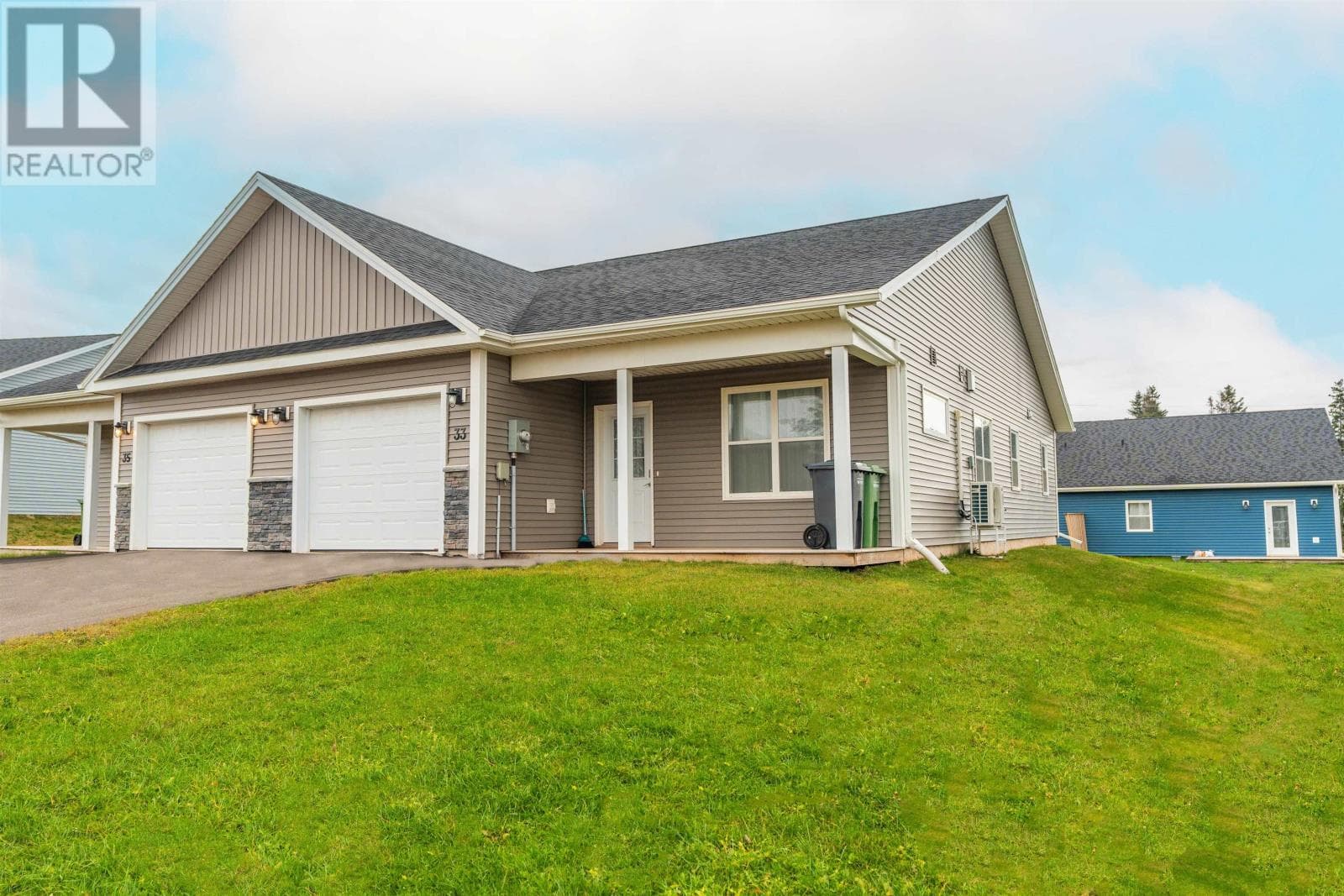 33 AIDAN Street