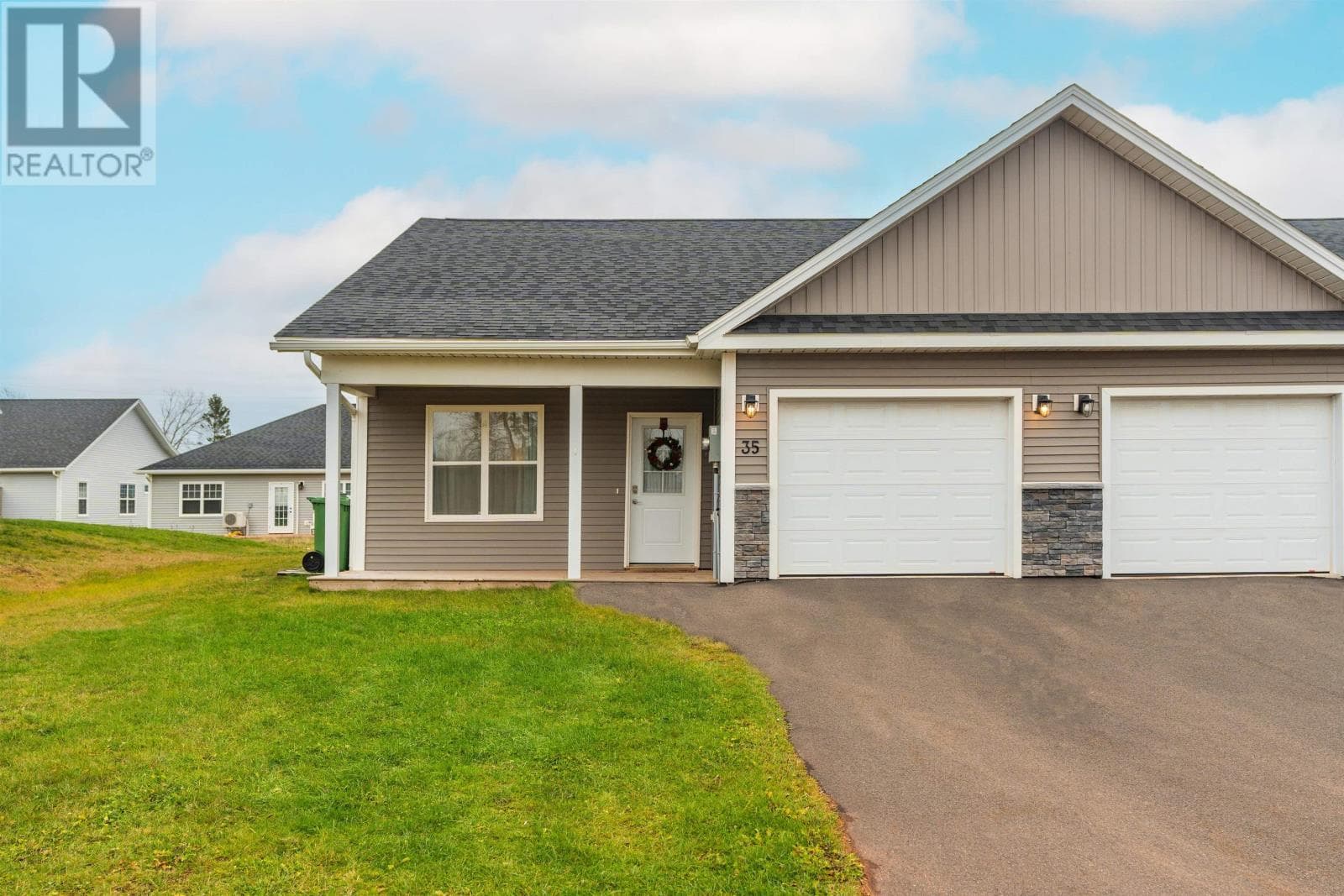 35 AIDAN Street