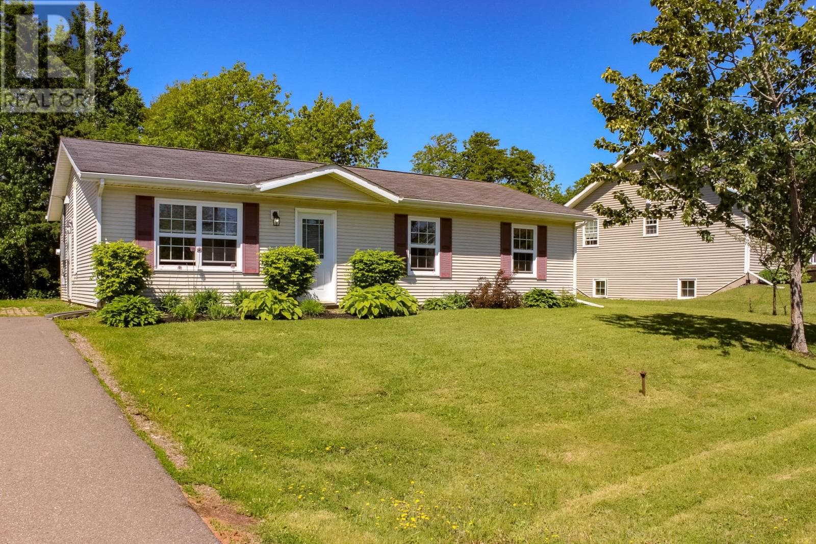 26 Hunter Lane