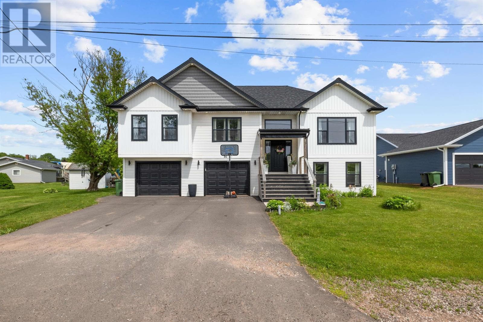 98 Kelly Heights