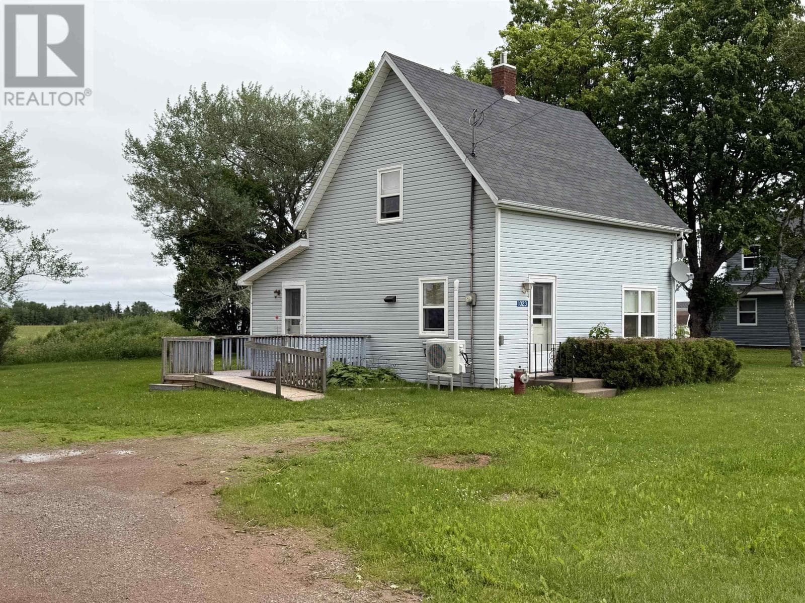 1023 ST. GILBERT Road