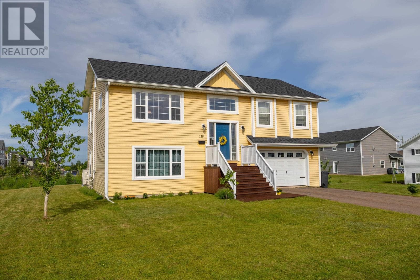 119 Squire Lane