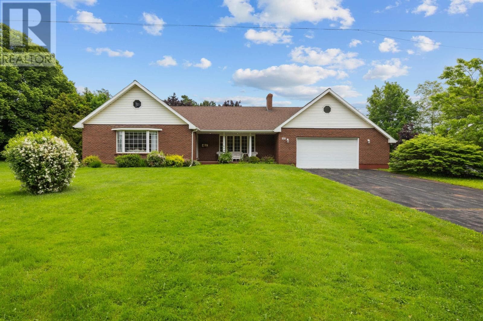 49 Birchwood Heights