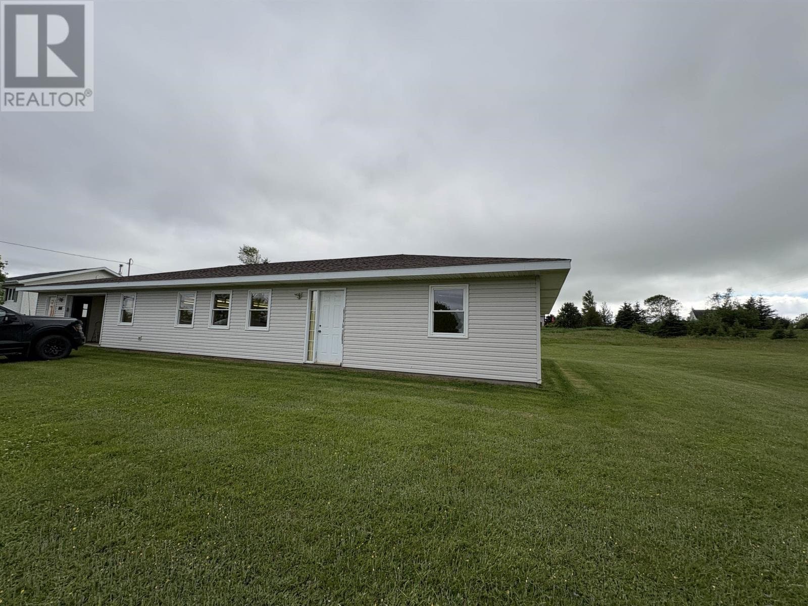 164 KENWOOD Circle