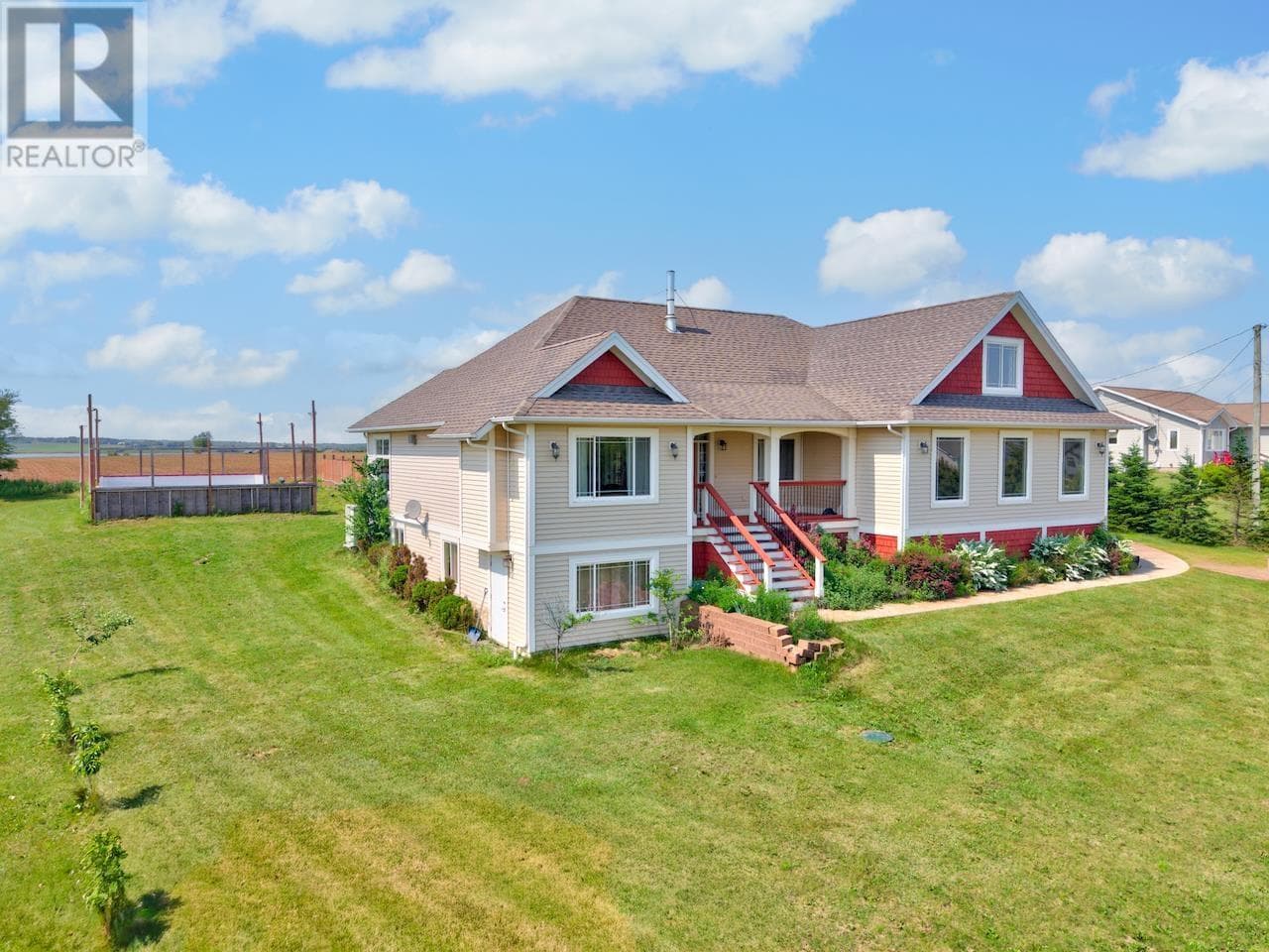 749 CITY VIEW Drive