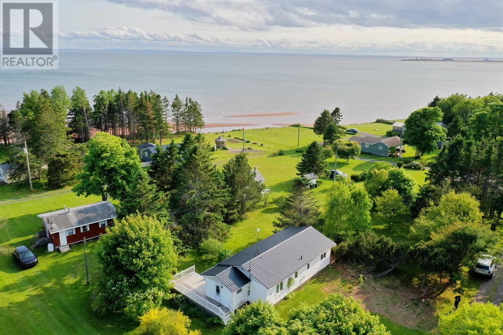 11 Ferry View Lane
