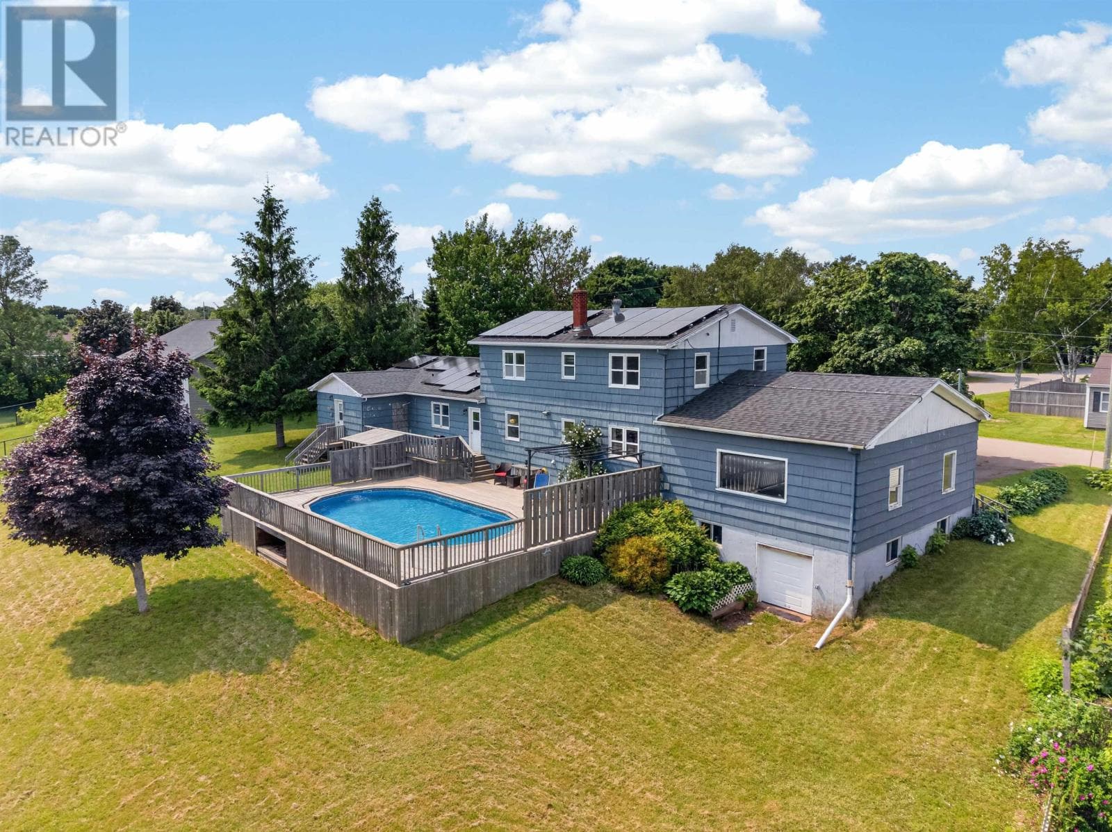 4 MacLean Avenue