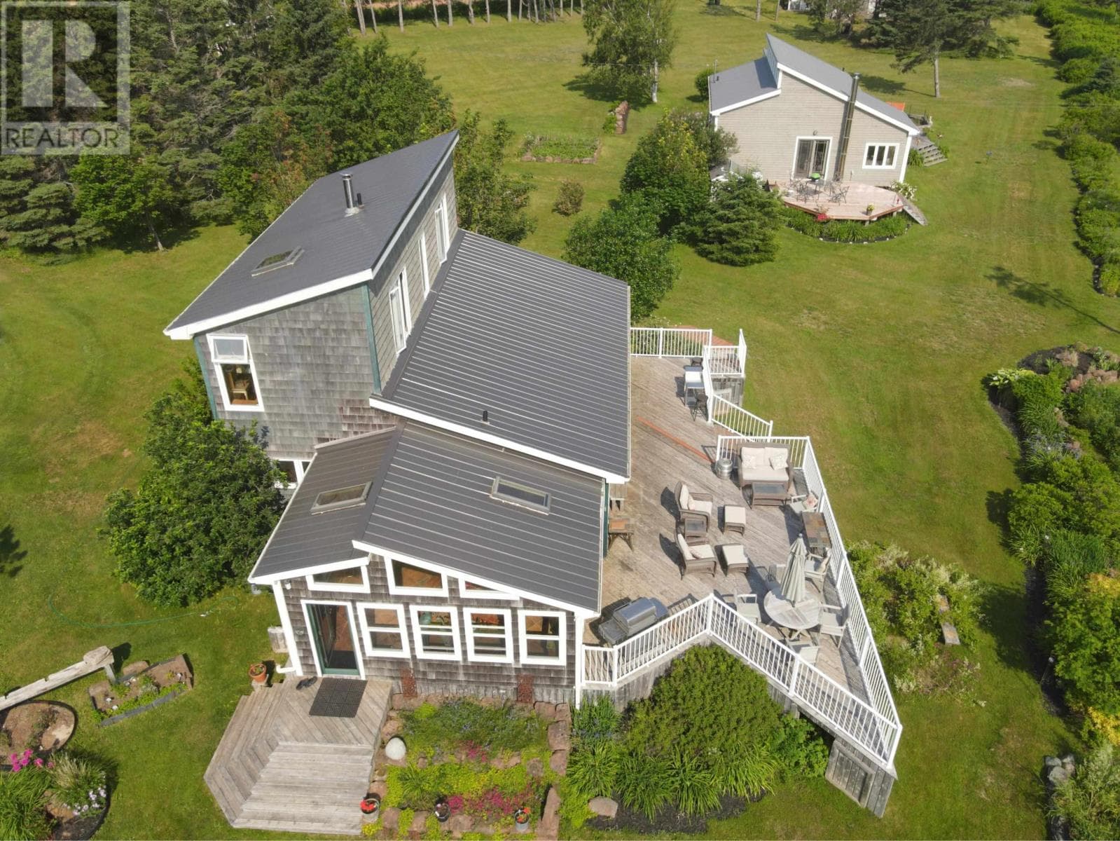 7 Bayside Crescent