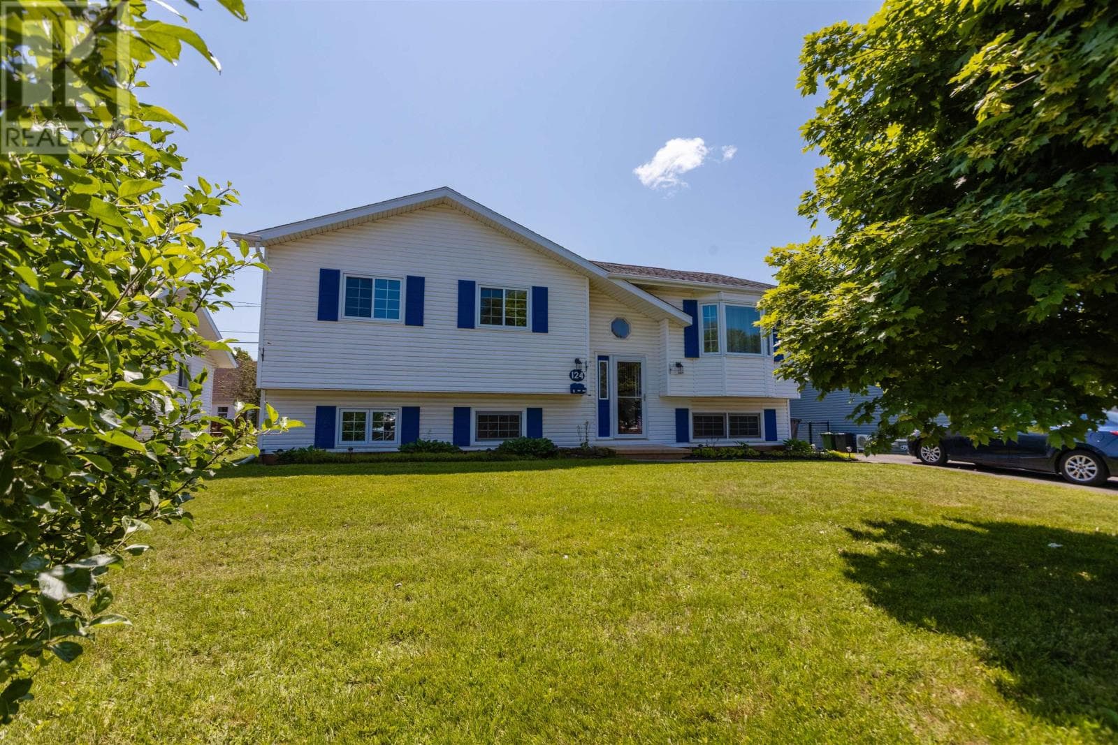 124 Westridge Crescent