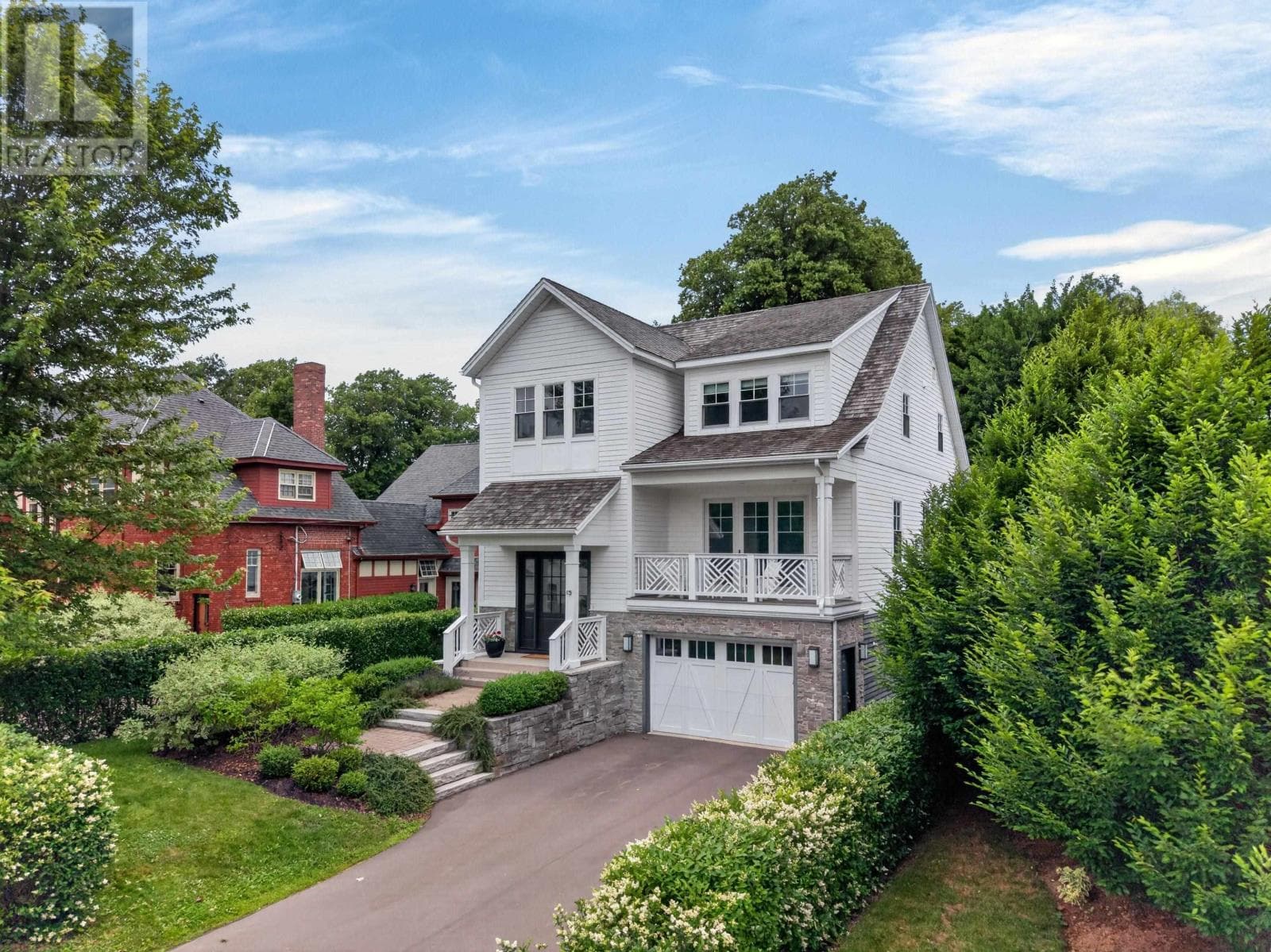 15 Churchill Avenue