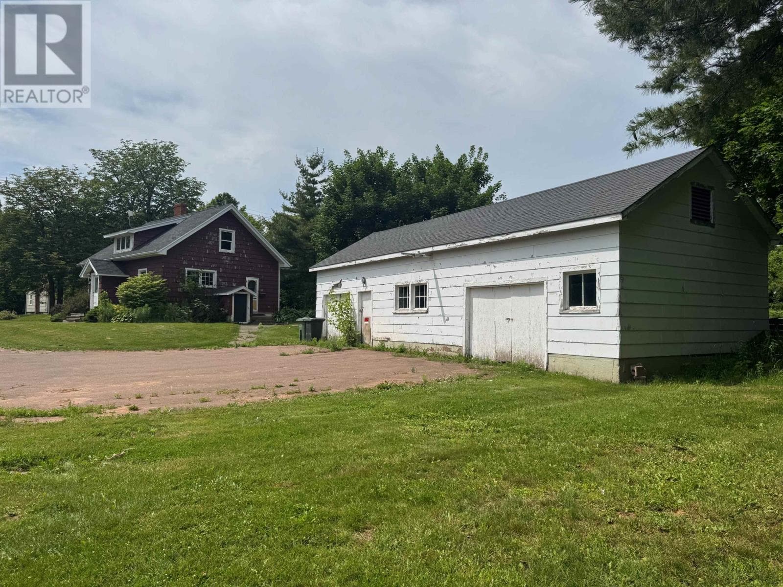 328 South Drive
