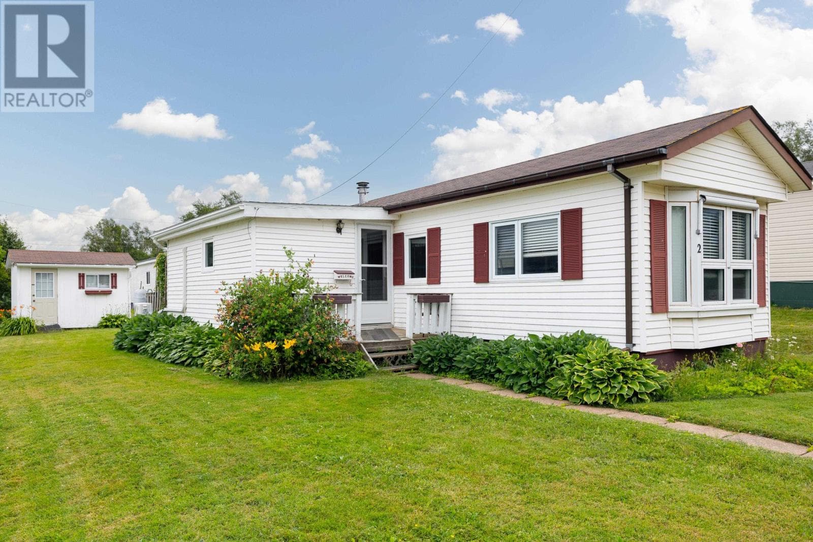 2 Selkirk Avenue