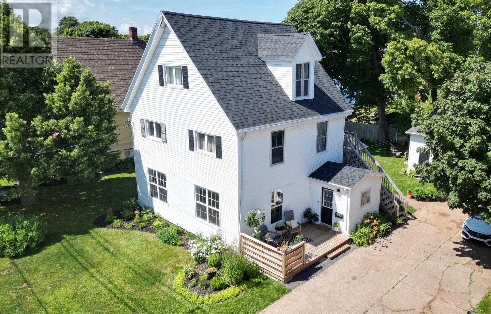 211 Winter Street