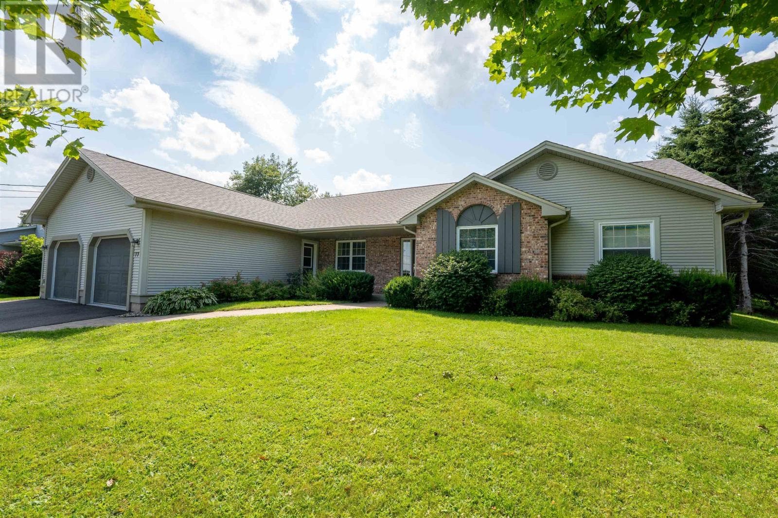 77 Parkside Drive