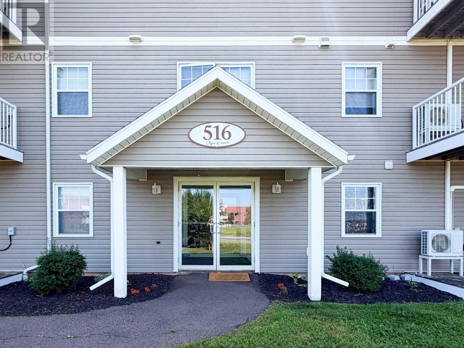 516 Macewen Road