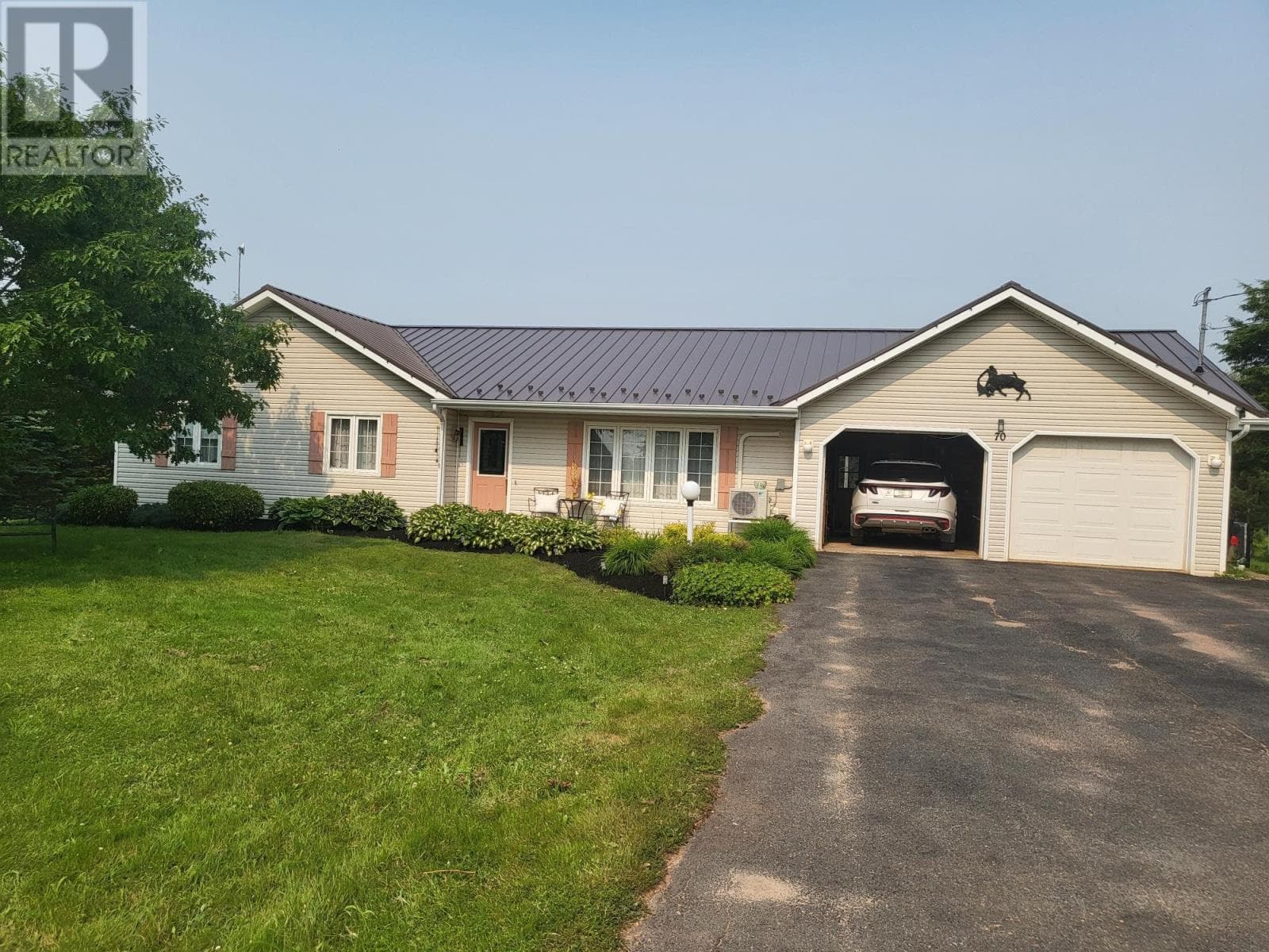 70 East Suffolk Road Ext